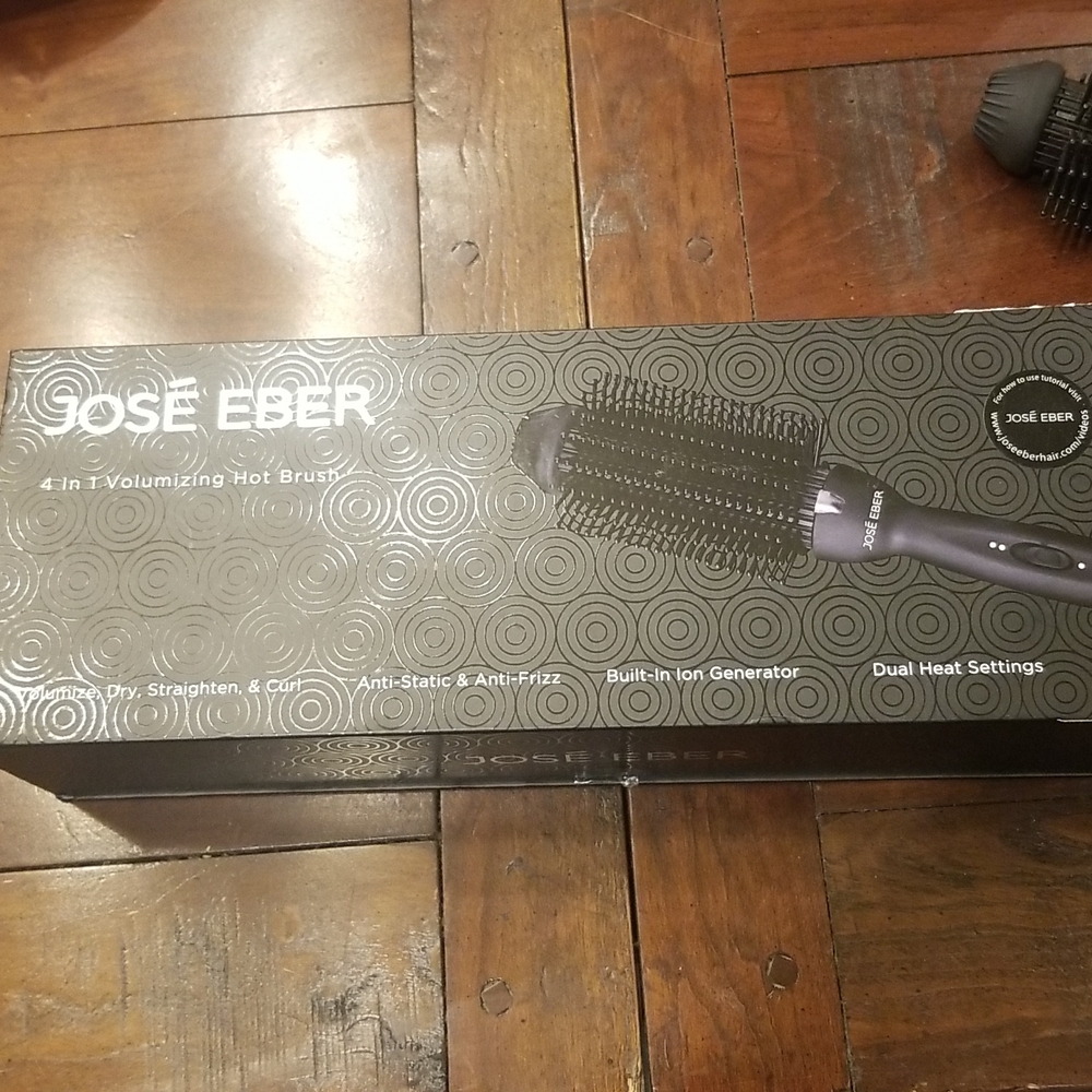 Hot Brush 4 in 1